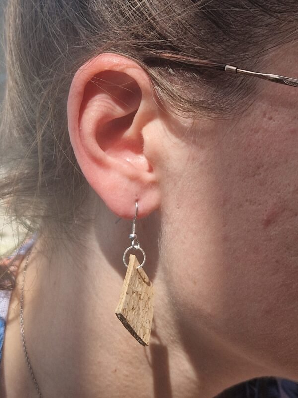 Boucles d'oreilles en liège - Carré – Image 4