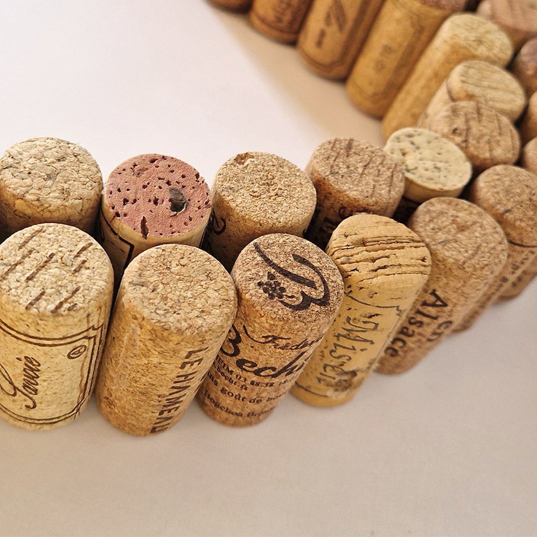 Couronne artisanale en liège « Bienvenue »