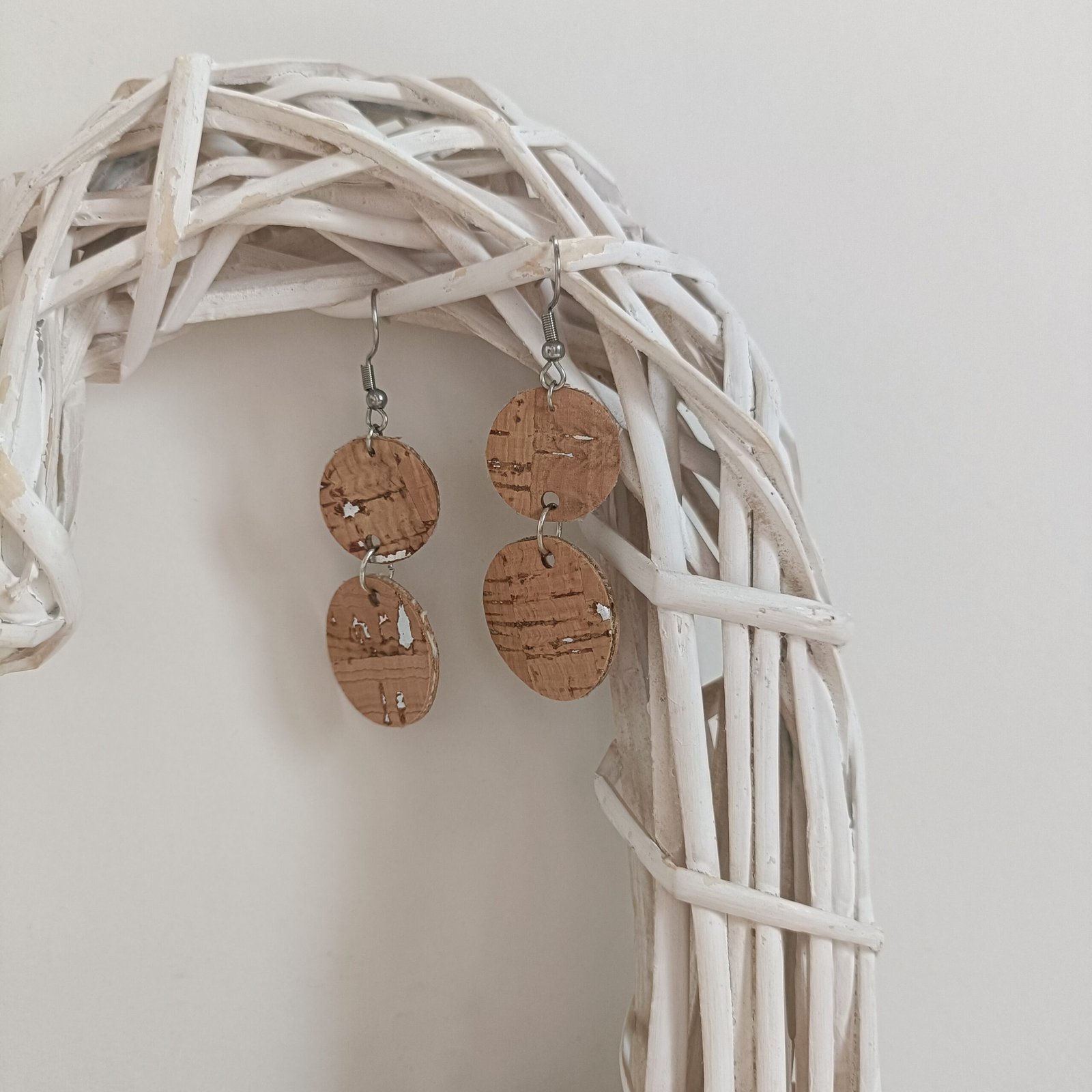 Boucles d'oreilles rondes en liège – Image 3