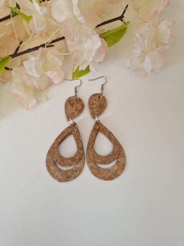 Boucles d'oreilles gouttes d'eau creuses en liège