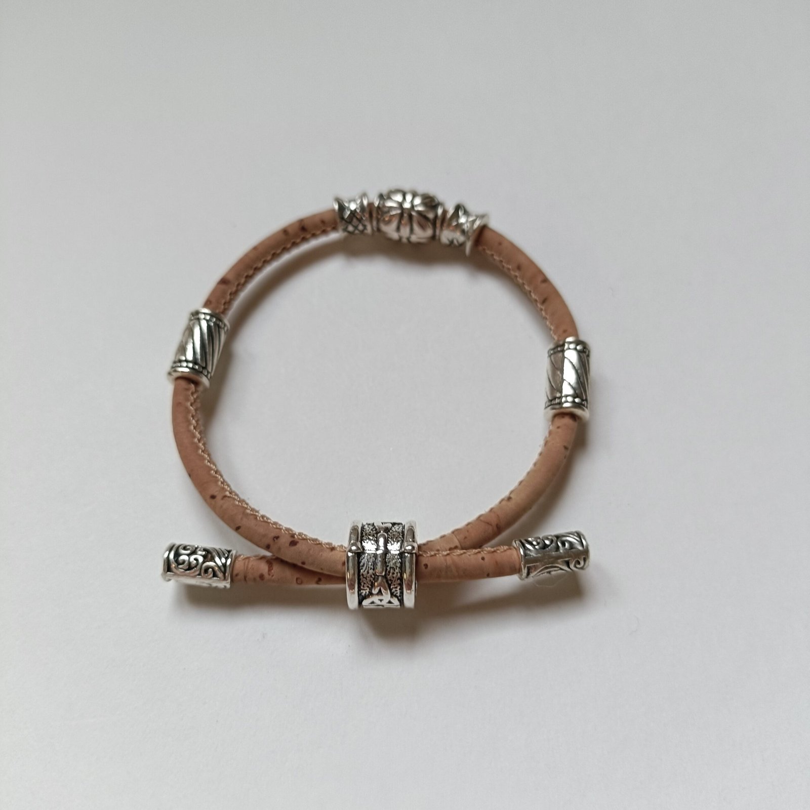 Bracelet ethnique réglable en liège – Image 5